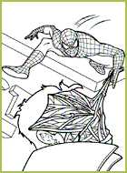 Spiderman lance sa toile sur le méchant